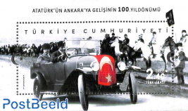 Ataturk arrives by car s/s